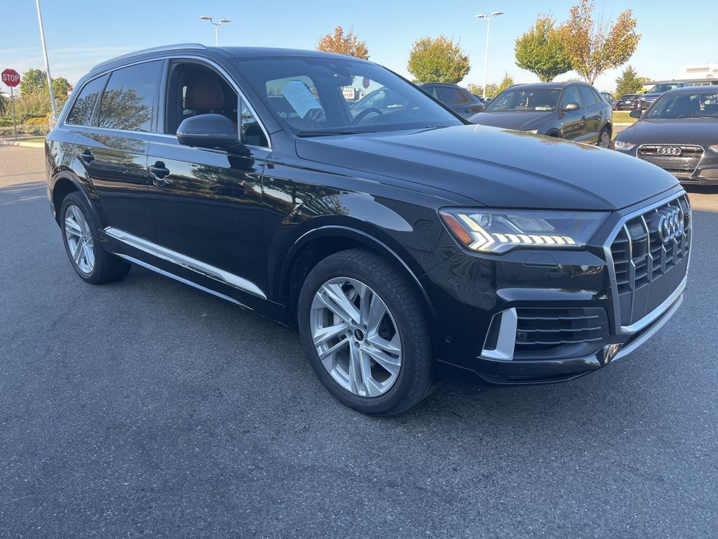 2022 Audi Q7 55 Premium Plus photo 3