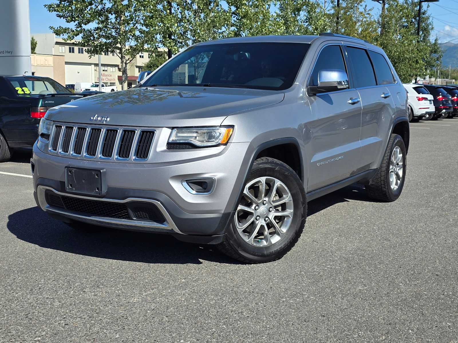 Used 2015 Jeep Grand Cherokee Limited with VIN 1C4RJFBG3FC865683 for sale in Anchorage, AK