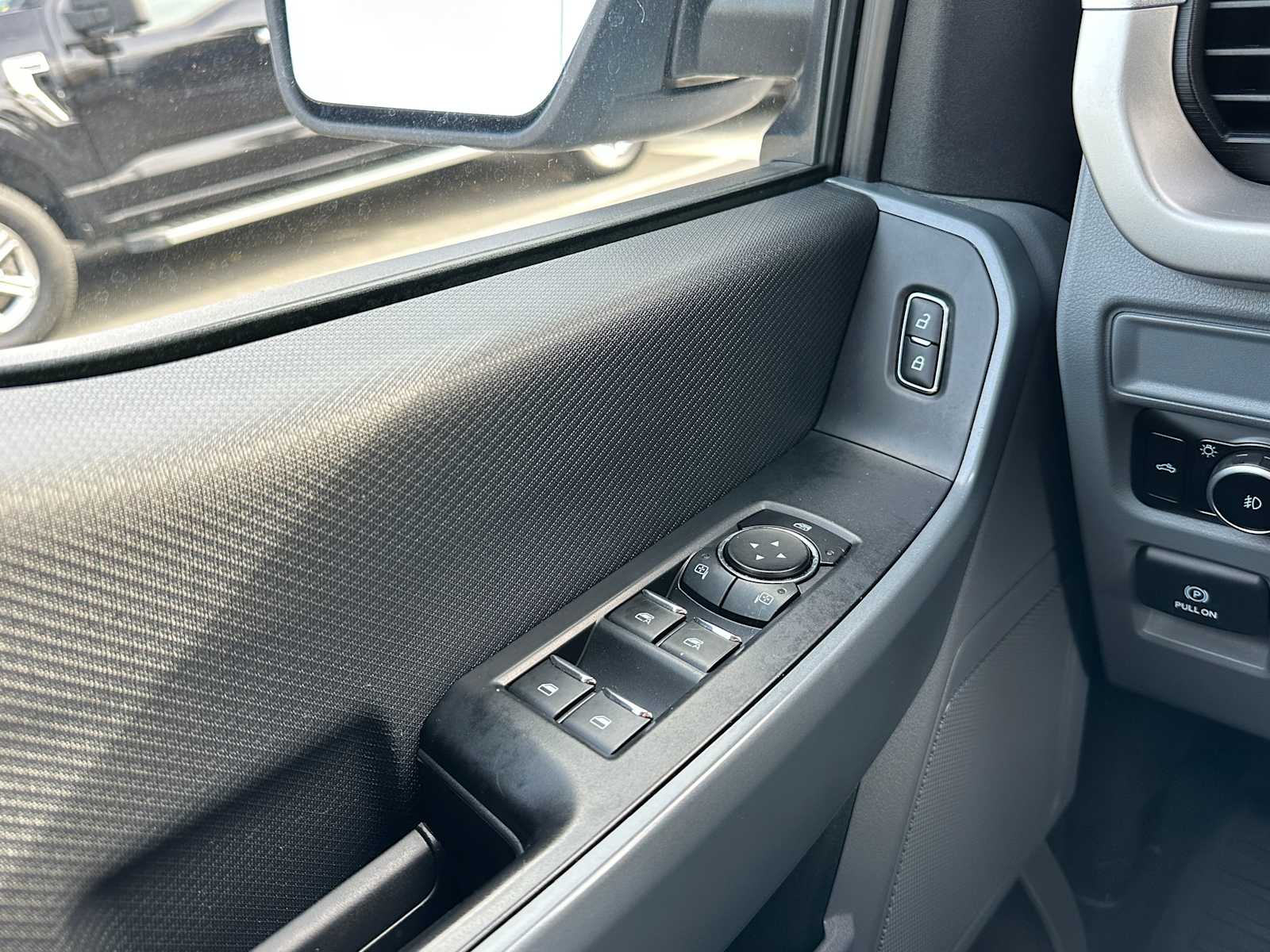 2023 Ford F-150 XL - Photo 34