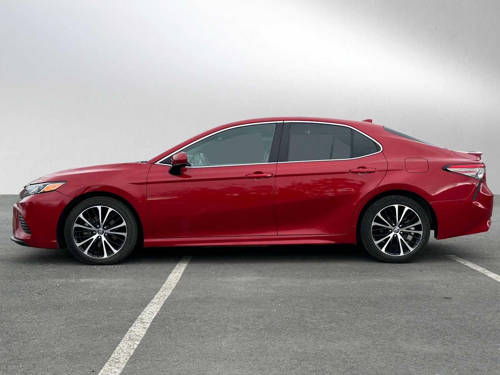Used 2019 Toyota Camry SE with VIN 4T1B11HK6KU166516 for sale in Anchorage, AK