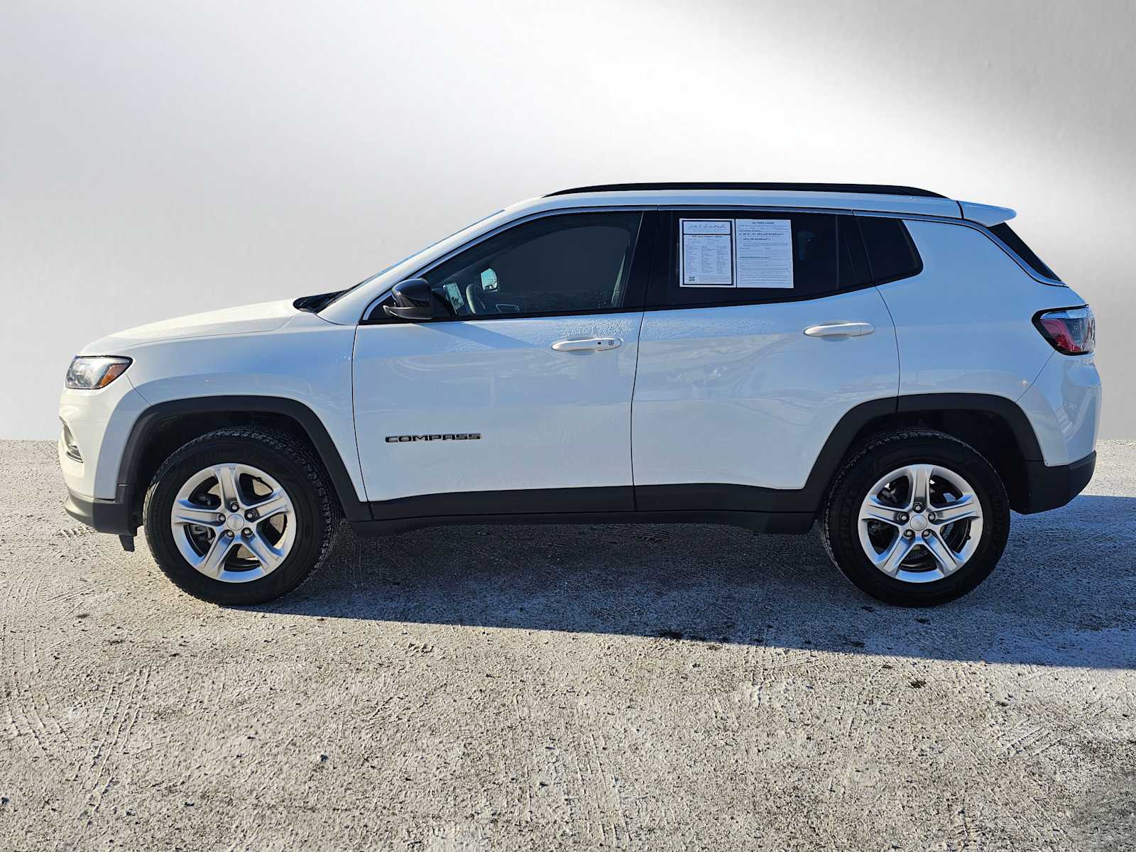 Used 2024 Jeep Compass Latitude with VIN 3C4NJDBN6RT609614 for sale in Anchorage, AK