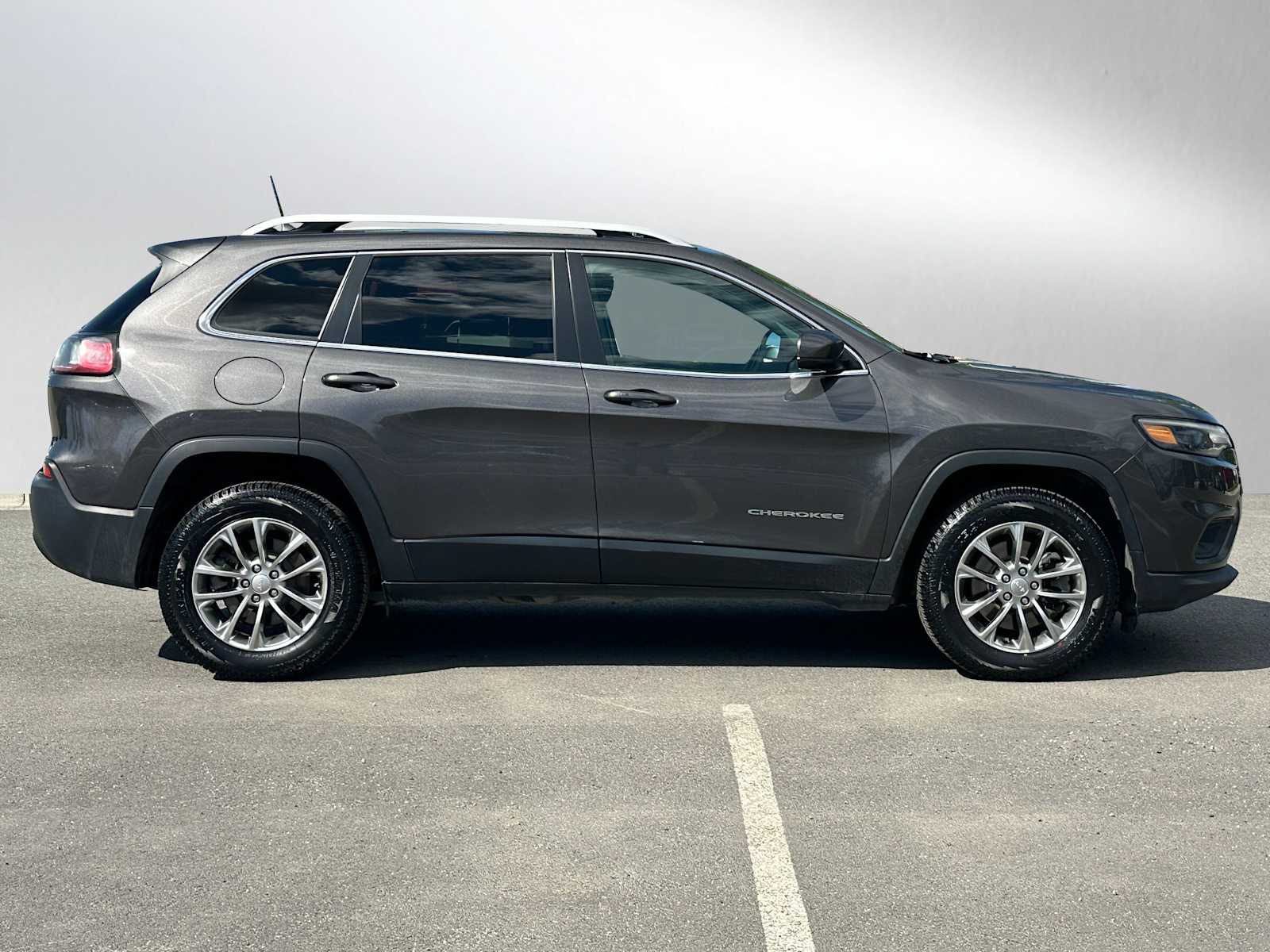 Used 2019 Jeep Cherokee Latitude Plus with VIN 1C4PJMLB7KD106506 for sale in Anchorage, AK
