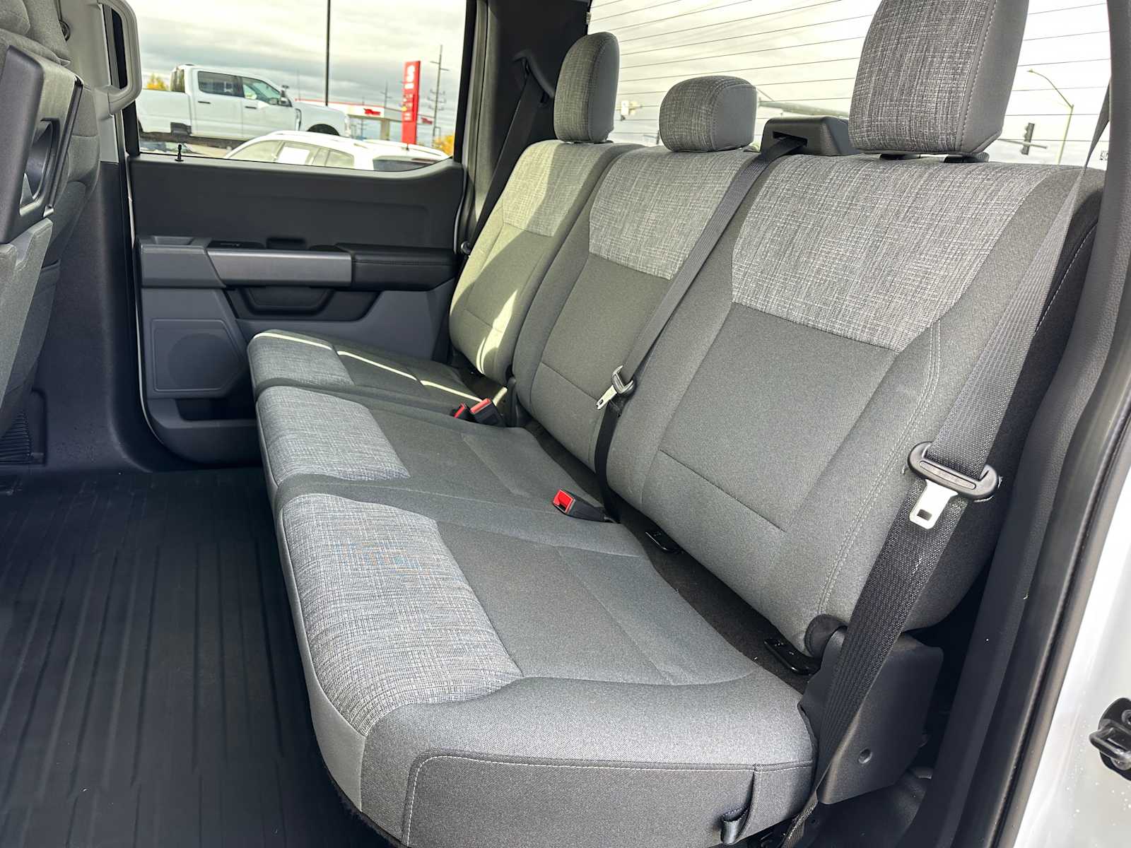 2023 Ford F-150 XL - Photo 17
