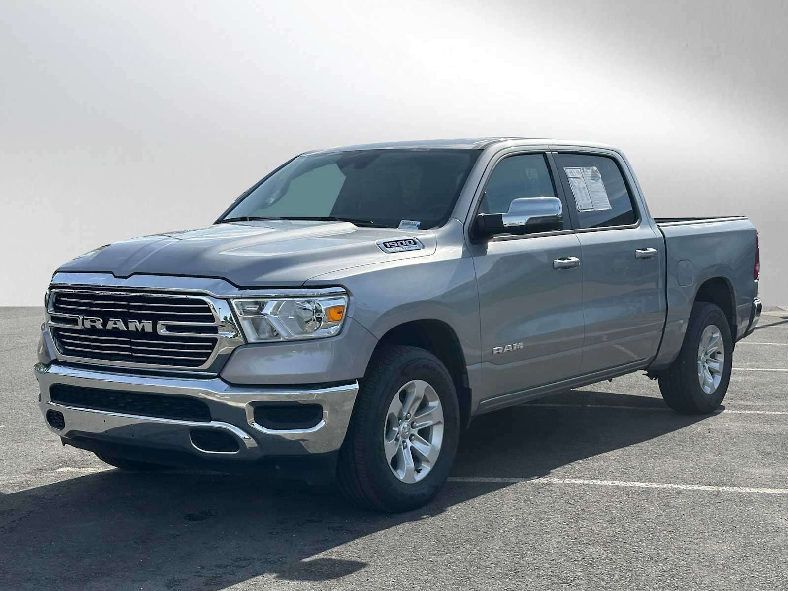 2024 RAM Ram 1500 Pickup Laramie's photo