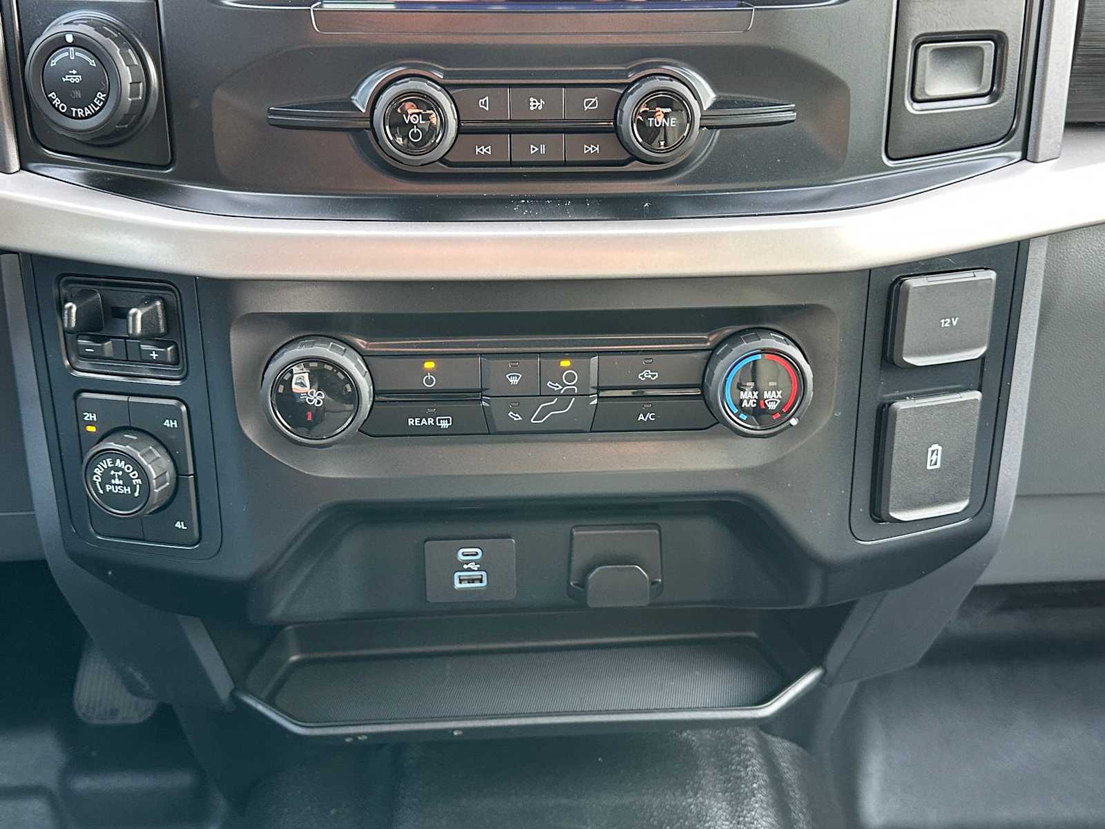 2023 Ford F-150 XL - Photo 27