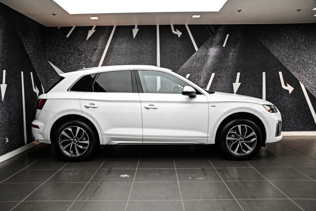 Used 2023 Audi 45 Progressiv VUS