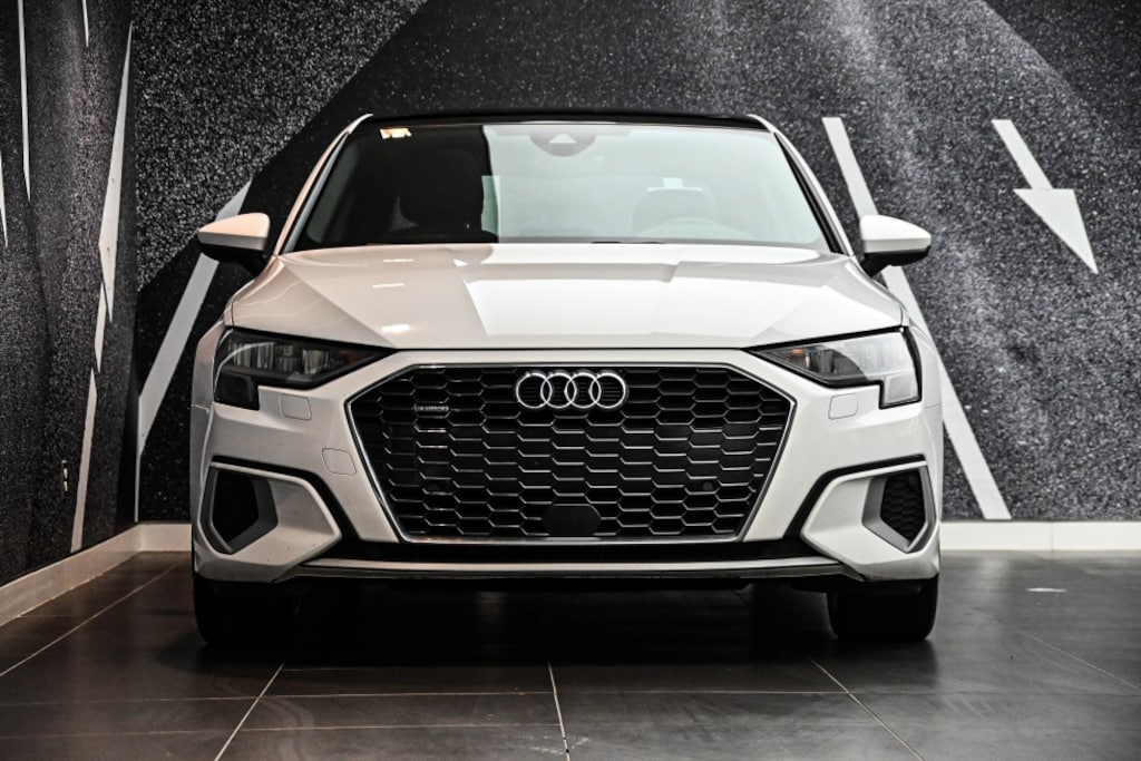 Used 2022 Audi  40 Komfort Berline