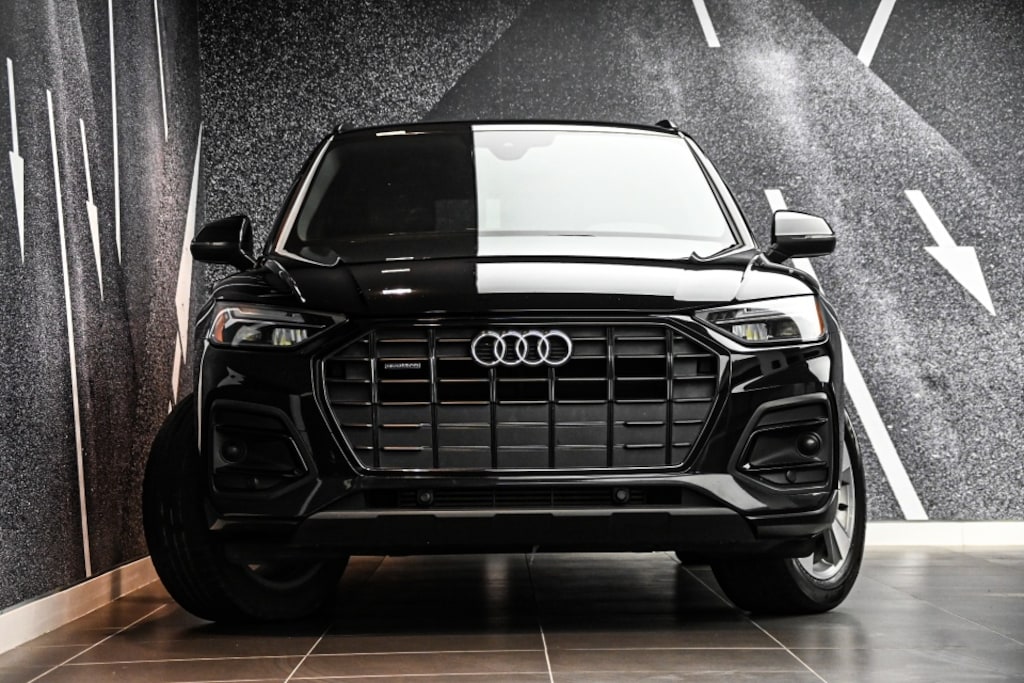 Used 2023 Audi  40 Komfort VUS