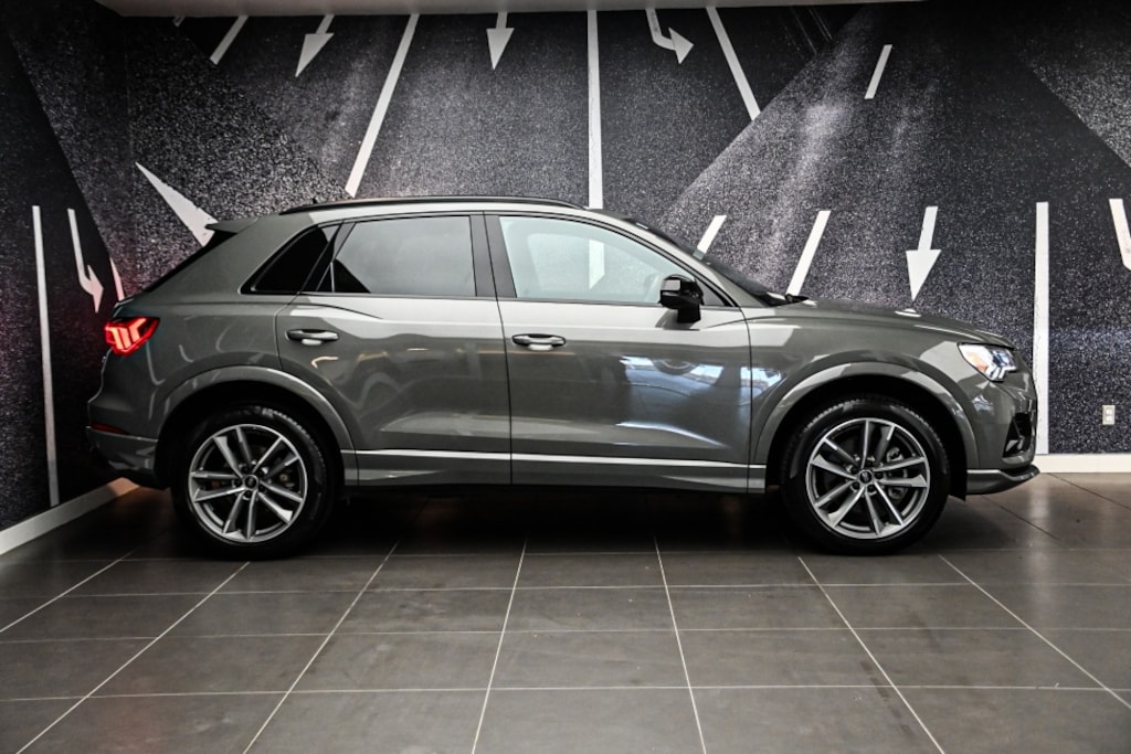 Used 2023 Audi 45 Komfort VUS