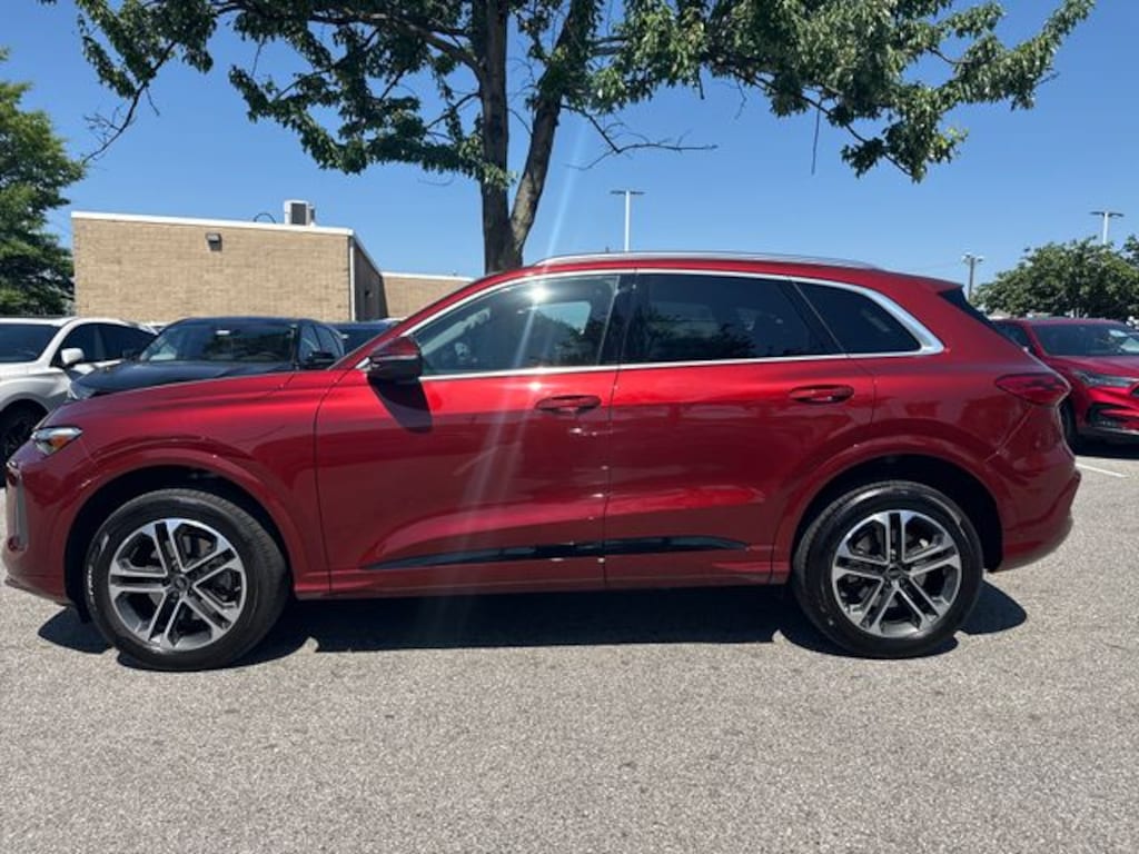 Certified 2025 Audi Q5 2.0T Premium Plus SUV