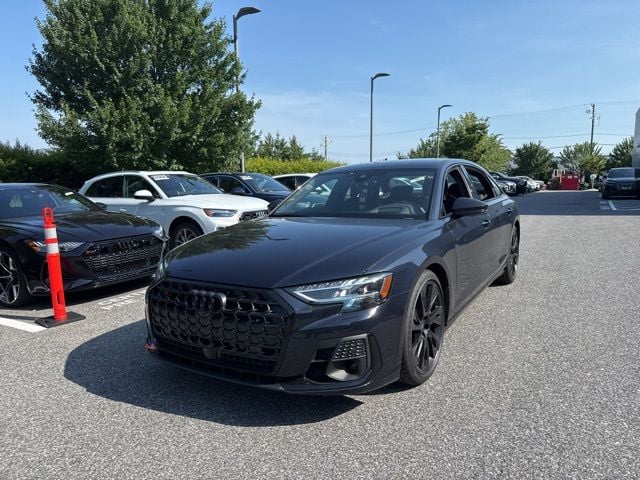 2025 Audi S8 Base's photo