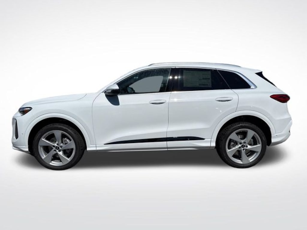 New 2026 Audi Q5 2.0T Premium Plus SUV