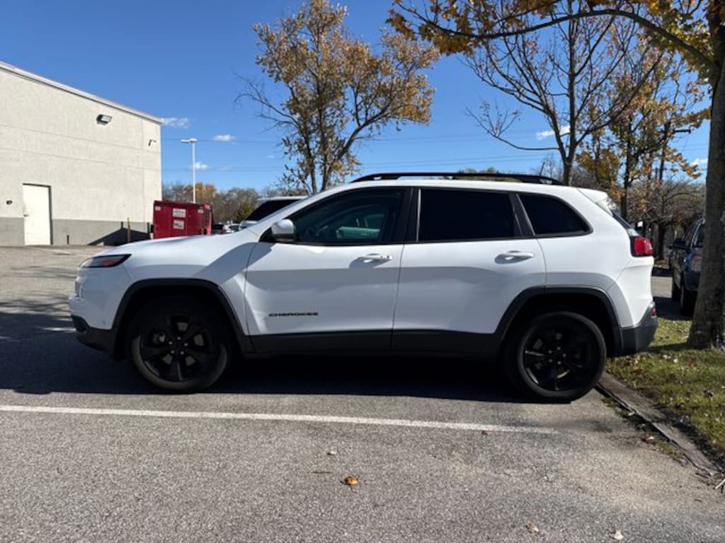 Used 2018 Jeep Cherokee Limited SUV