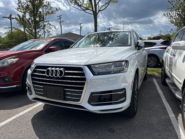 2019 Audi Q7 Premium Plus
