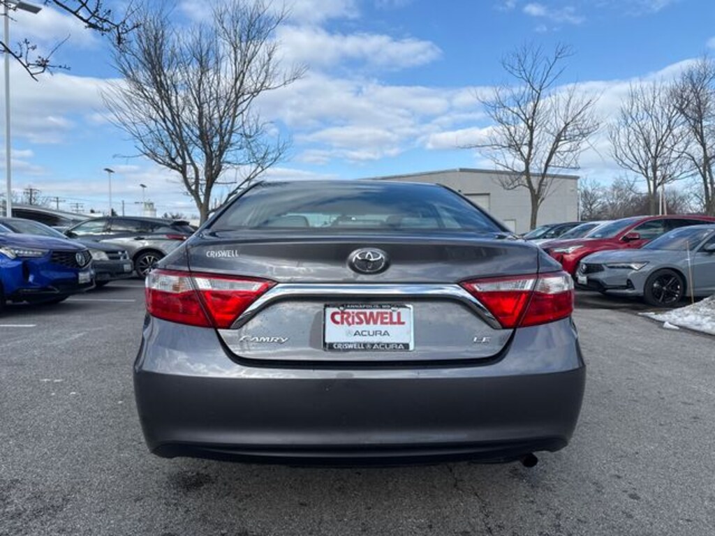 Used 2015 Toyota Camry LE Sedan