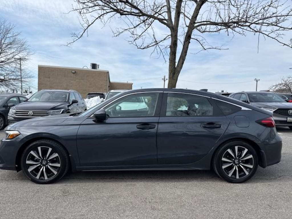Used 2024 Honda Civic EX-L Hatchback