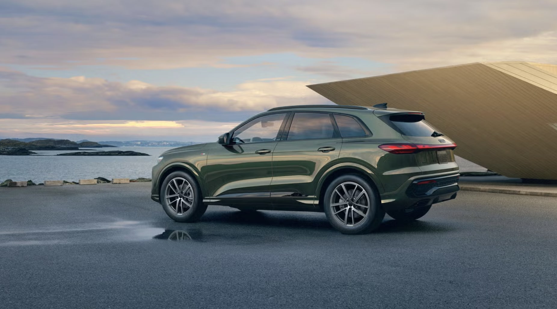 The Audi Q5 Oil Change in Baltimore, MD at Audi Annapolis