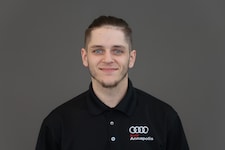 Staff member Jacob Connors from ID_55e99ef2903d