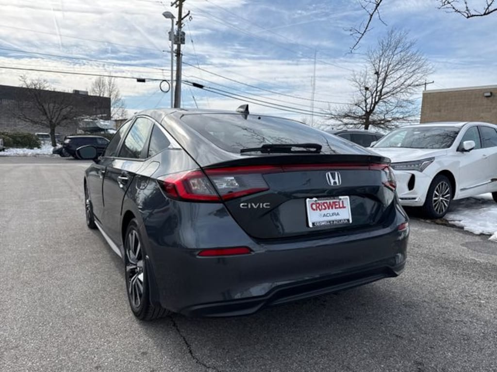 Used 2024 Honda Civic EX-L Hatchback