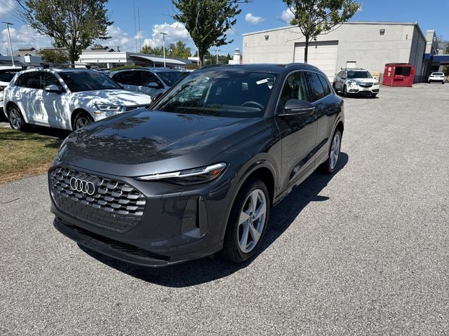 2025 Audi New Q5 Premium Plus's photo