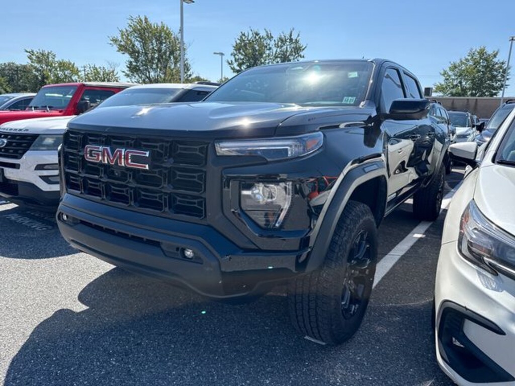 Used 2024 GMC Canyon Elevation Truck