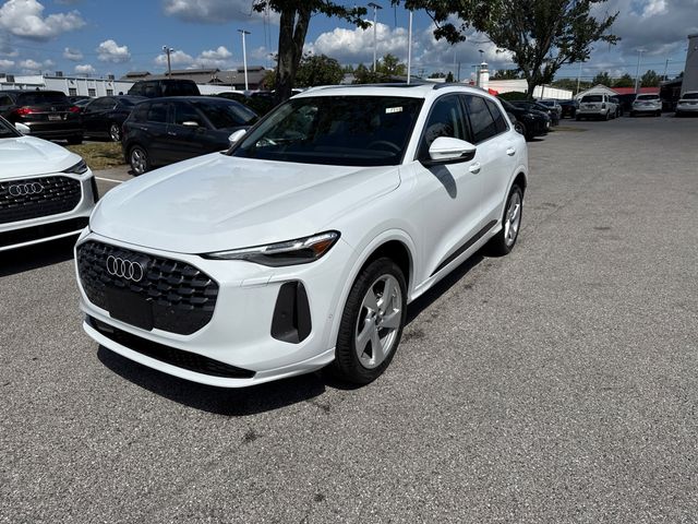 2025 Audi New Q5 Premium Plus's photo