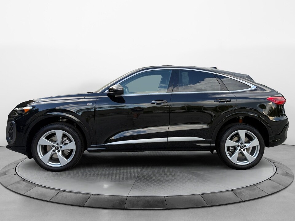 2025 Audi Q5 2.0T Premium Plus photo 3