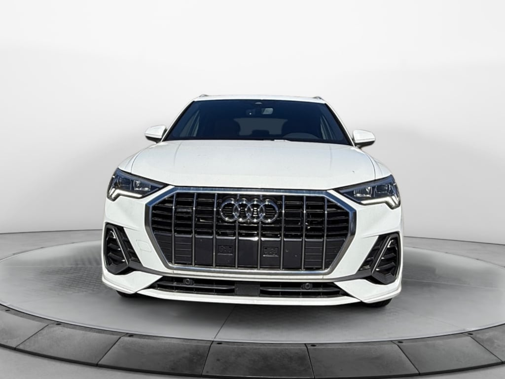 Certified 2025 Audi Q3 Premium 45 TFSI S line quattro Tiptronic SUV