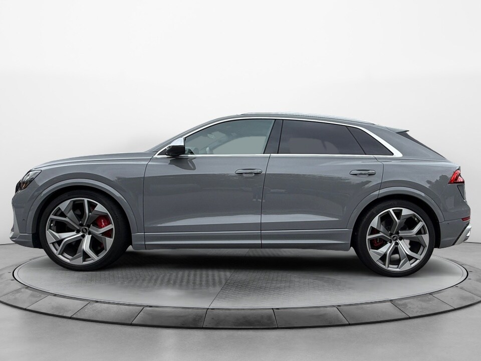 2023 Audi RS Q8 photo 4