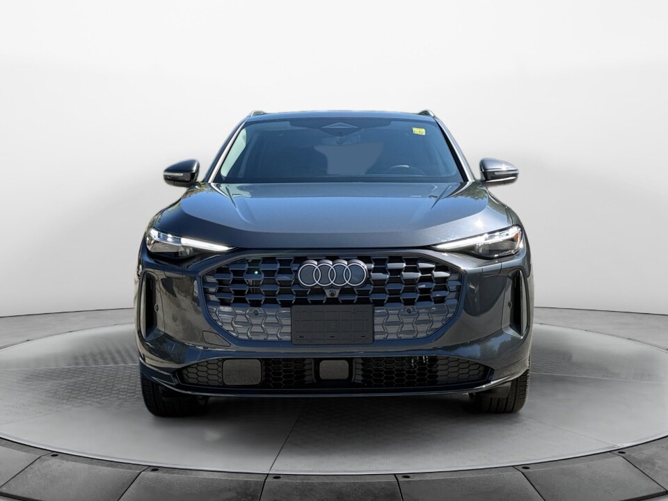 2025 Audi Q5 2.0T Premium Plus photo 2