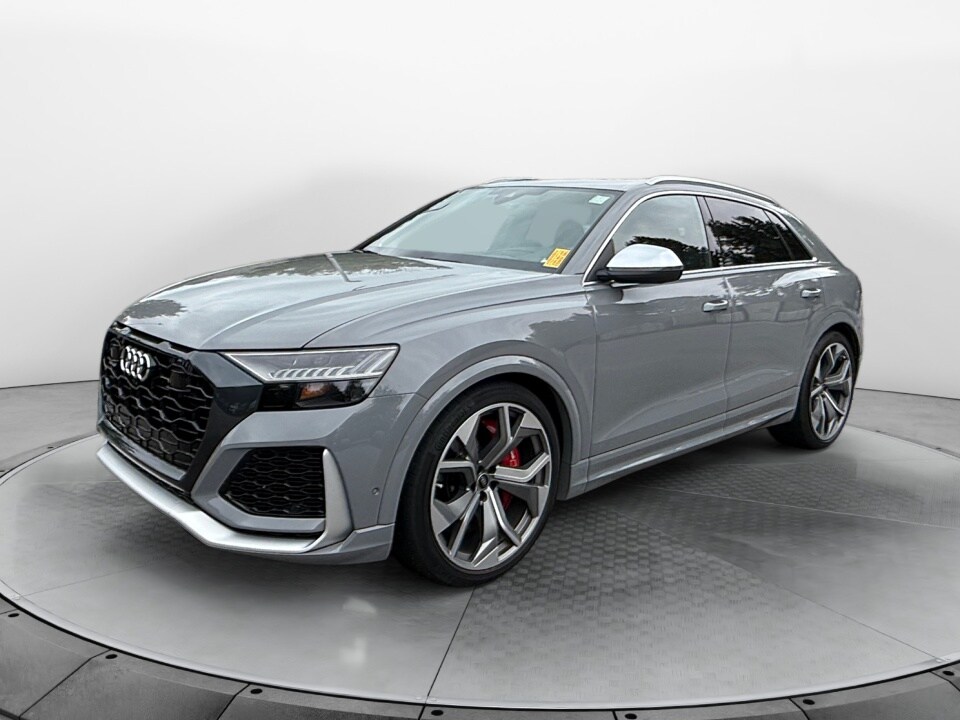 2023 Audi RS Q8 photo 3
