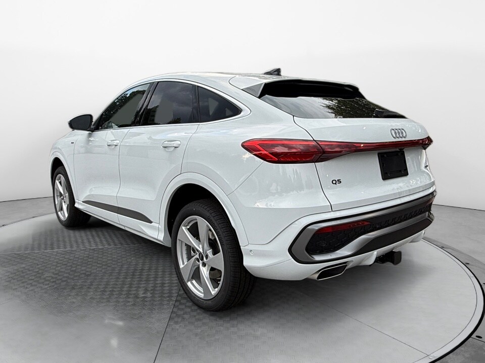 2025 Audi Q5 2.0T Premium Plus photo 4