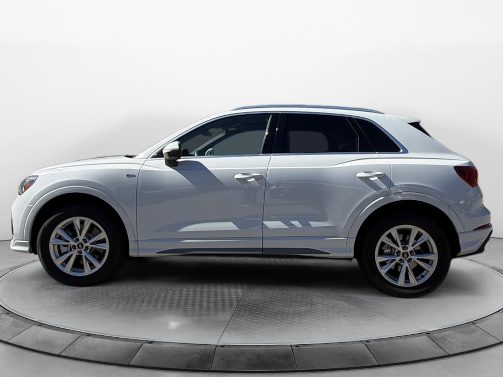 Certified 2025 Audi Q3 Premium 45 TFSI S line quattro Tiptronic SUV