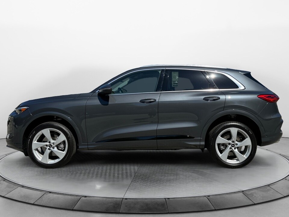 2025 Audi Q5 2.0T Premium Plus photo 4