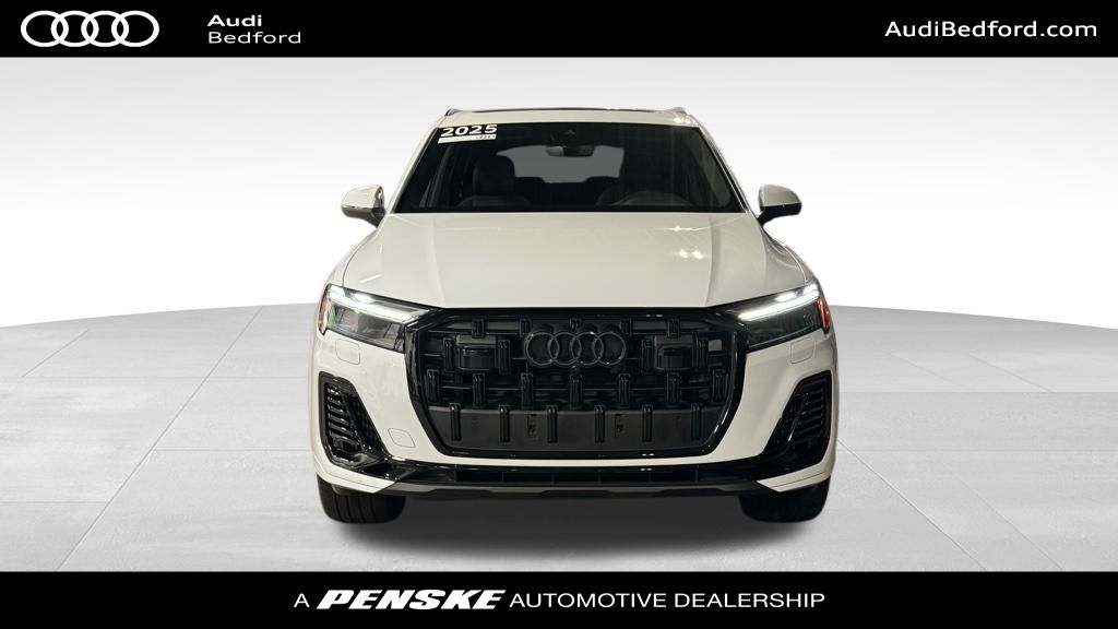 2025 Audi Q7 55 Premium Plus photo 2
