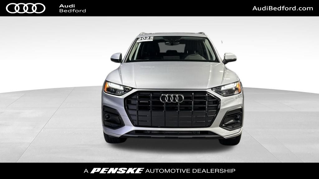 2025 Audi Q5 40 Premium photo 2