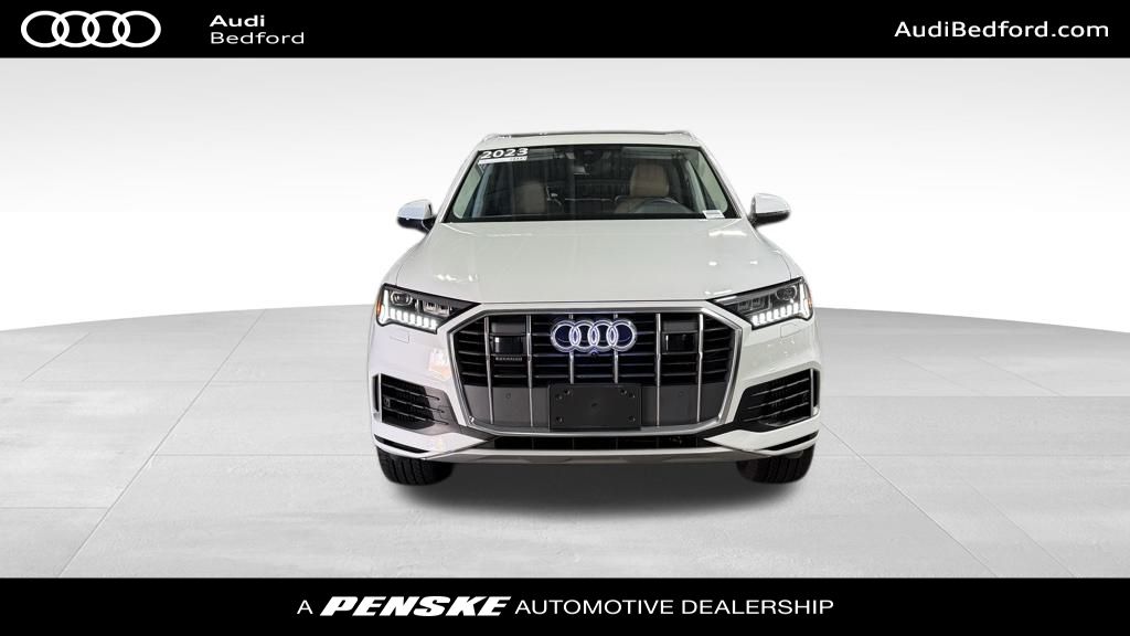 2023 Audi Q7 55 Premium Plus photo 2