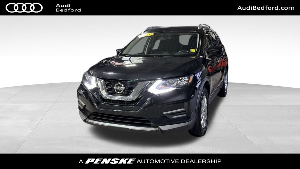 2018 Nissan Rogue SV's photo