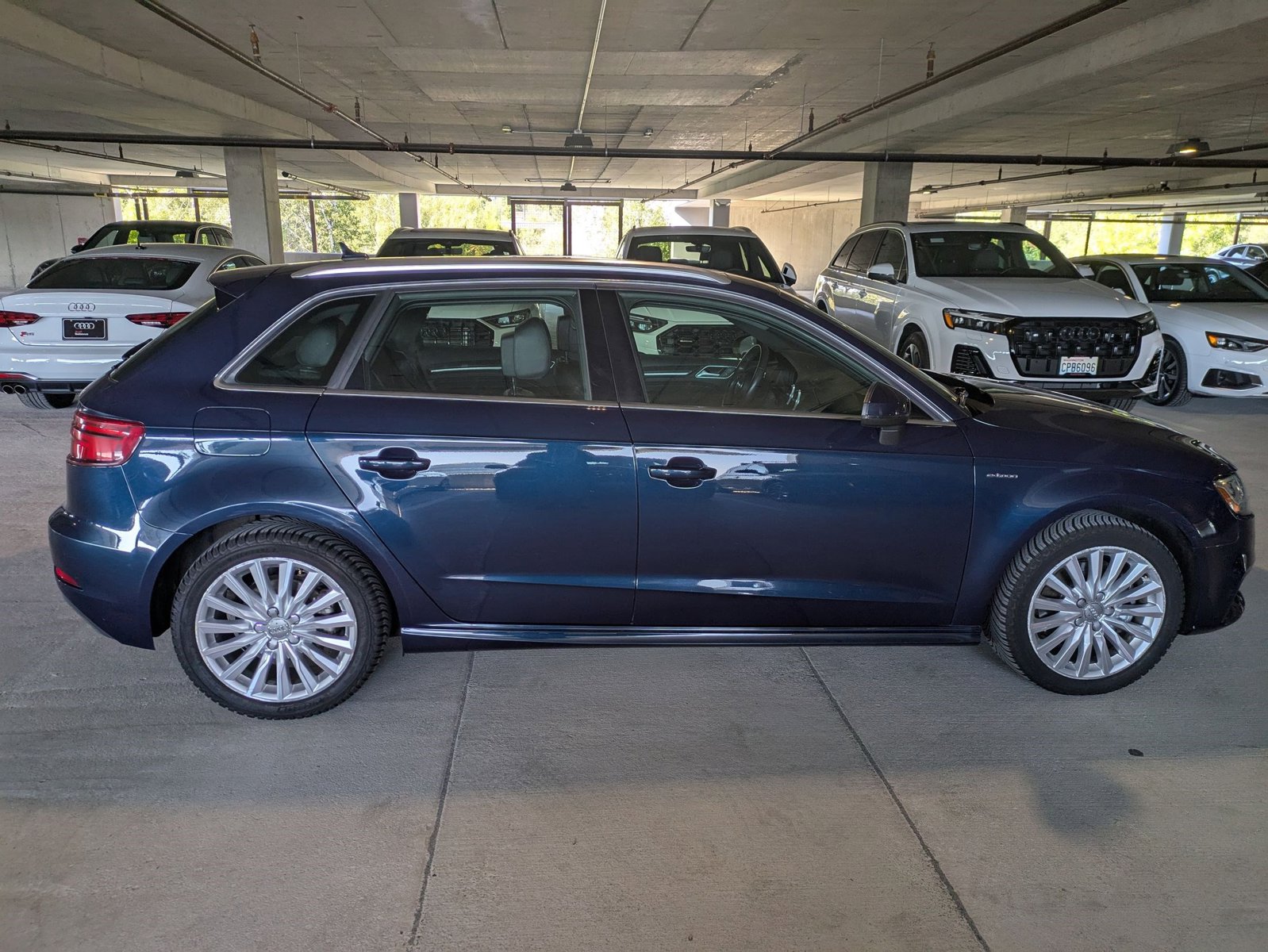 2018 Audi A3 E-tron Premium Plus photo 4