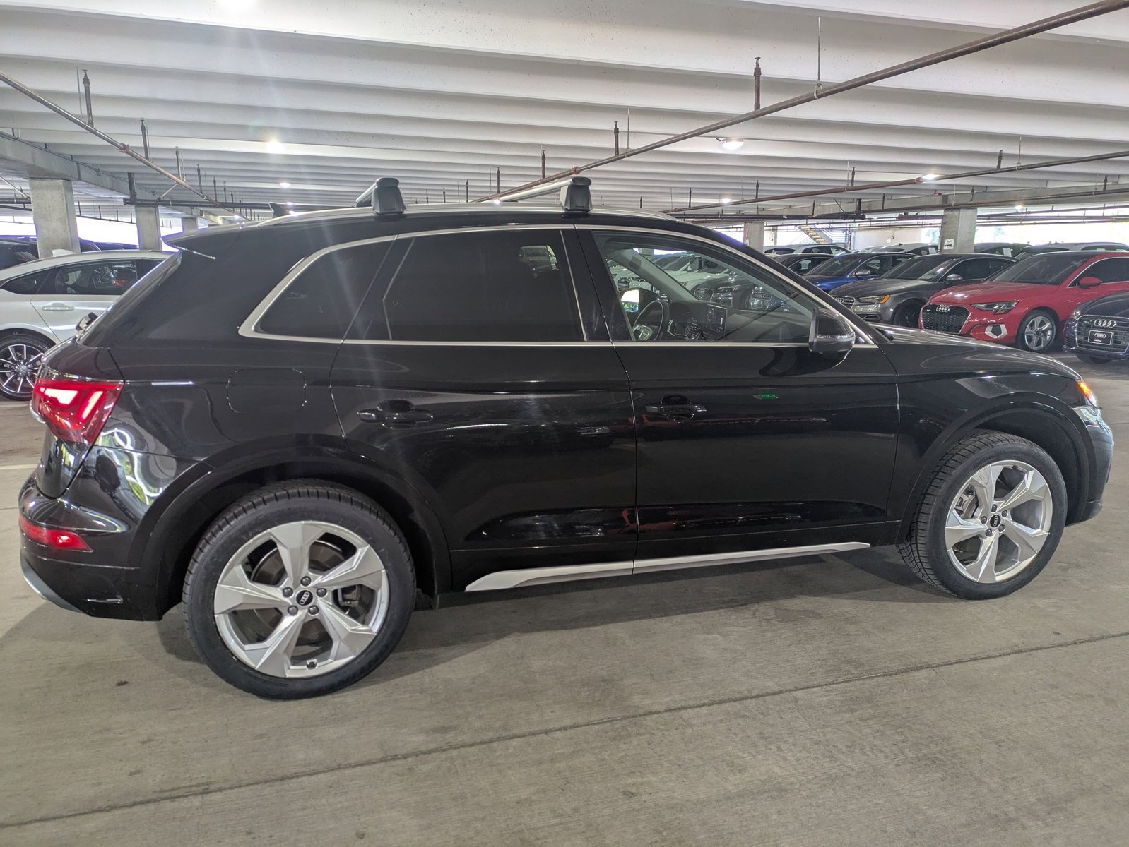 2021 Audi Q5 45 Premium photo 4