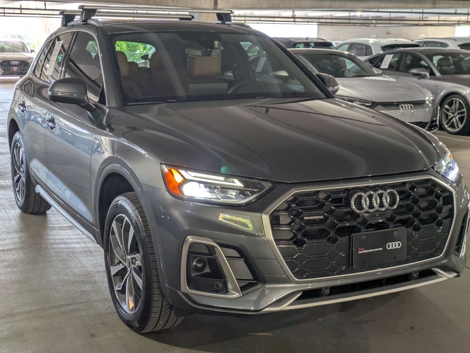 2022 Audi Q5 45 S line Premium photo 2