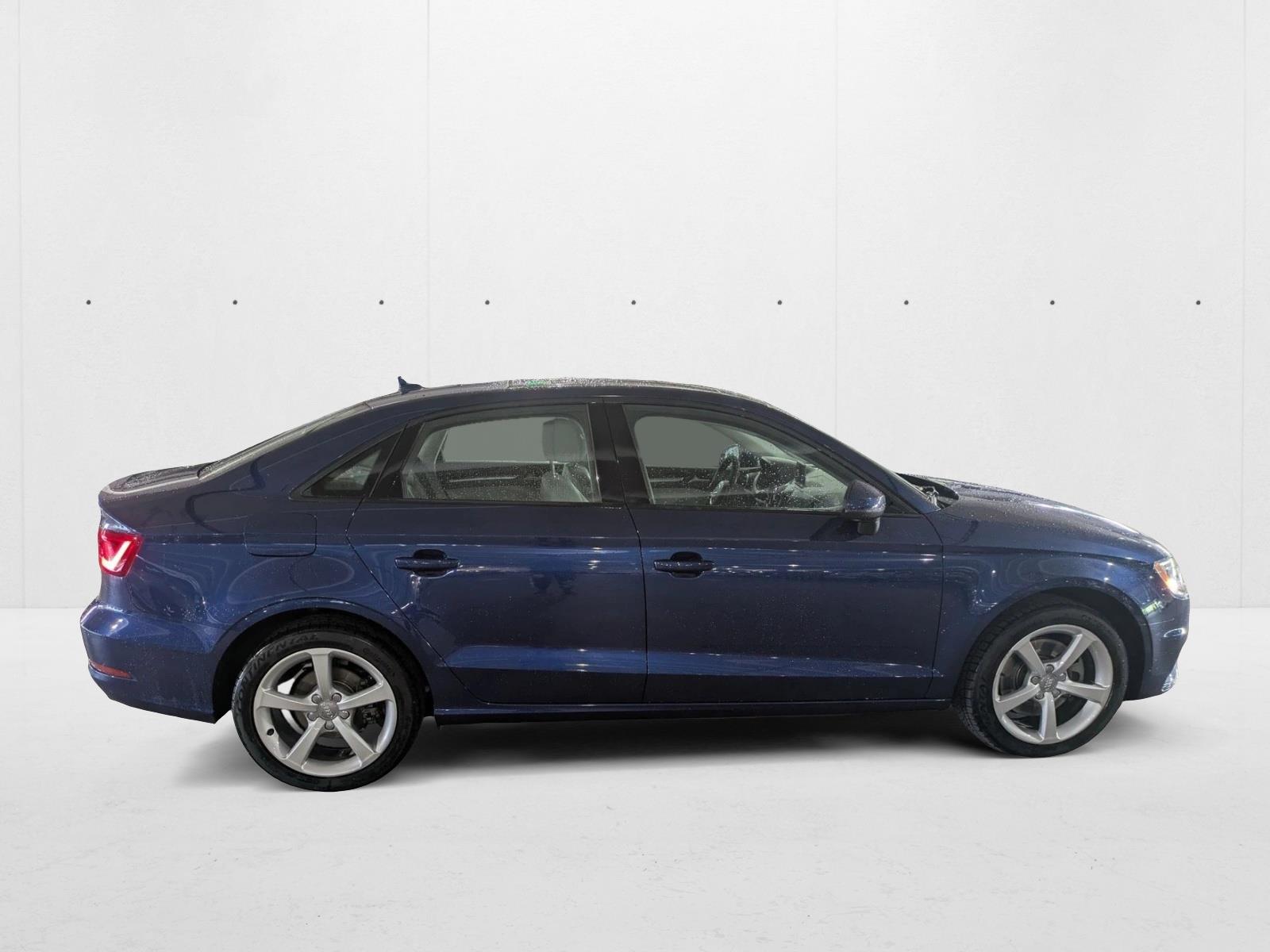 2015 Audi A3 2.0T Premium photo 4