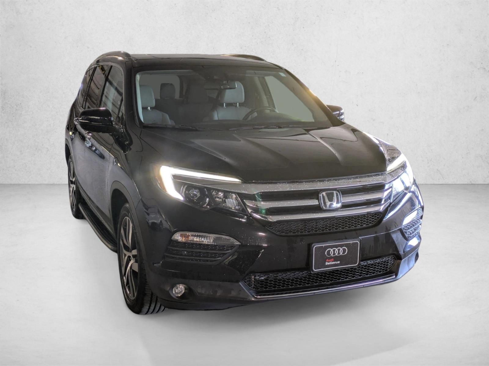 2016 Honda Pilot Elite photo 3