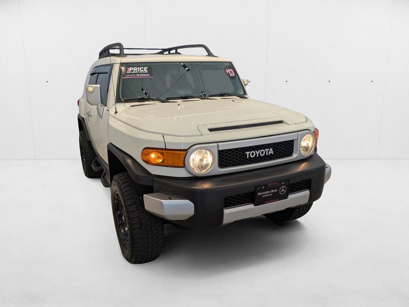 2013 Toyota FJ Cruiser Base photo 3