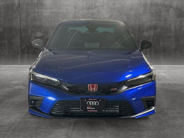 Used 2022 Honda Civic Si with VIN 2HGFE1E54NH476813 for sale in Bellevue, WA