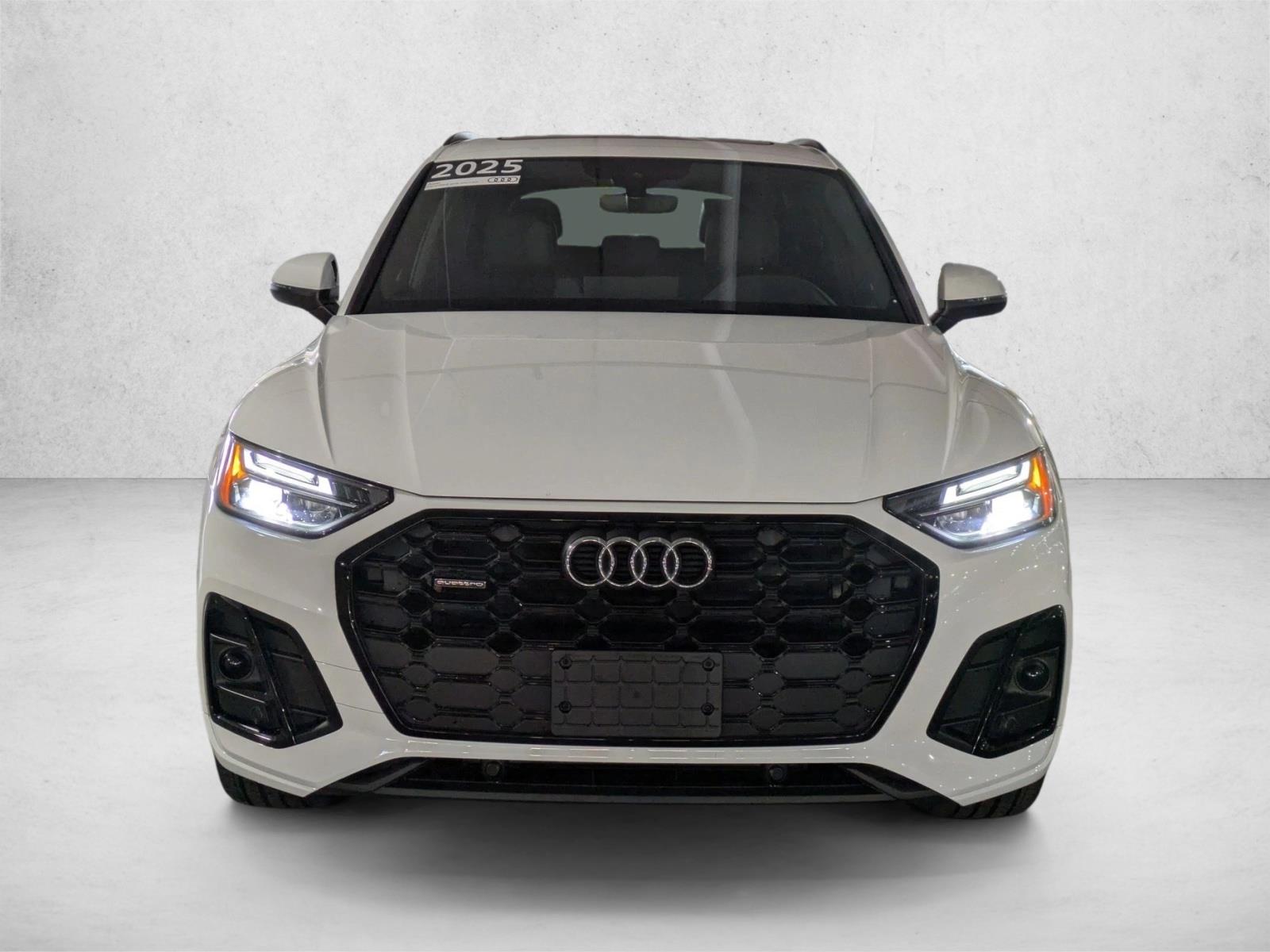 2025 Audi Q5 45 S line Premium photo 2
