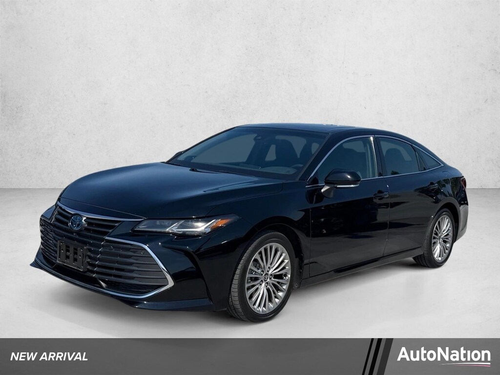 Used 2022 Toyota Avalon Hybrid Limited Sedan