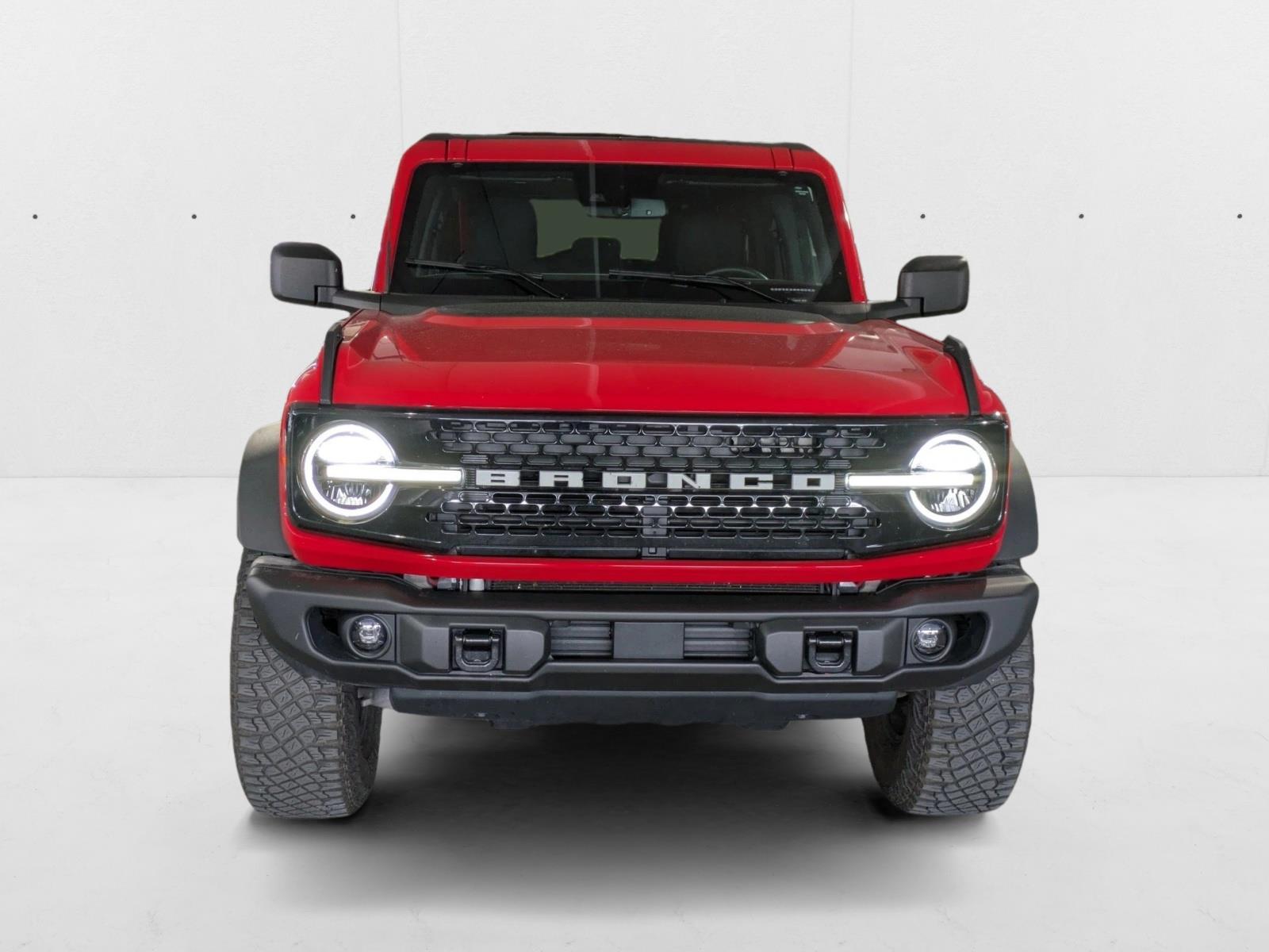 2023 Ford Bronco Wildtrak photo 2