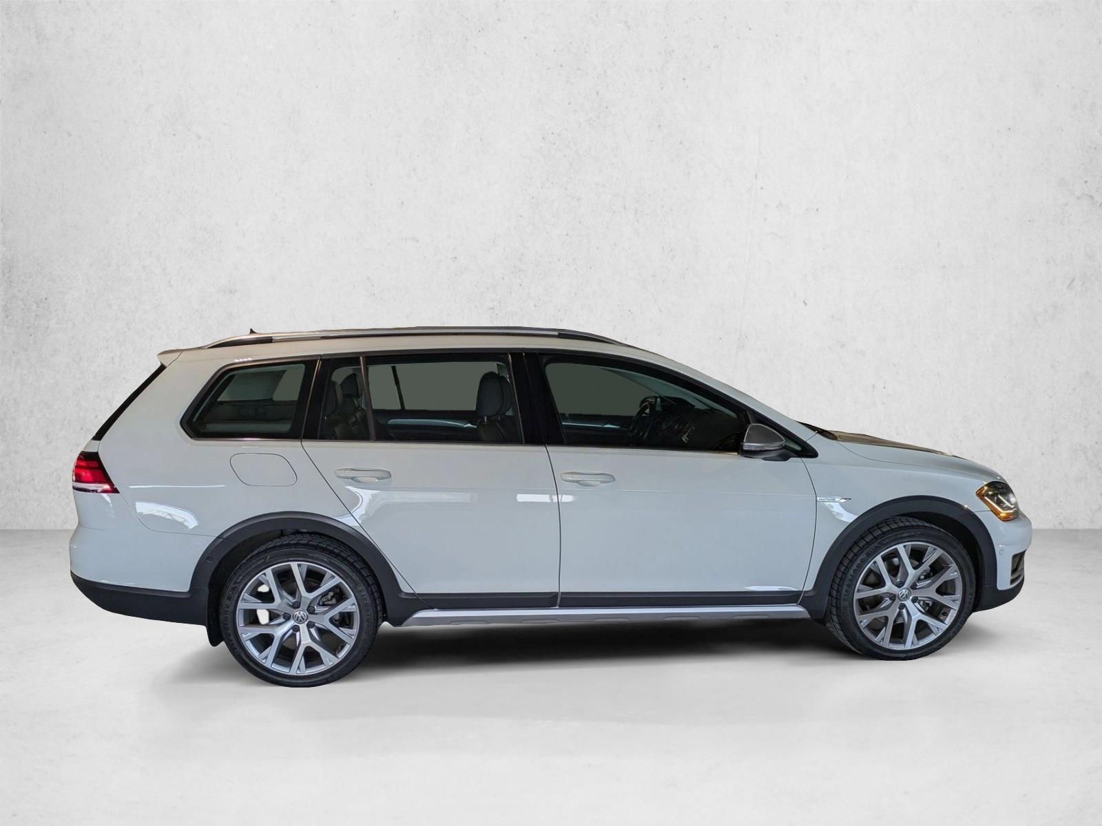 2018 Volkswagen Golf Alltrack TSI S photo 4