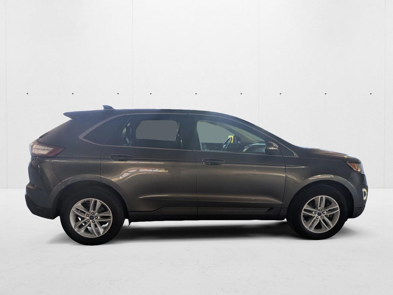 2017 Ford Edge SEL photo 4